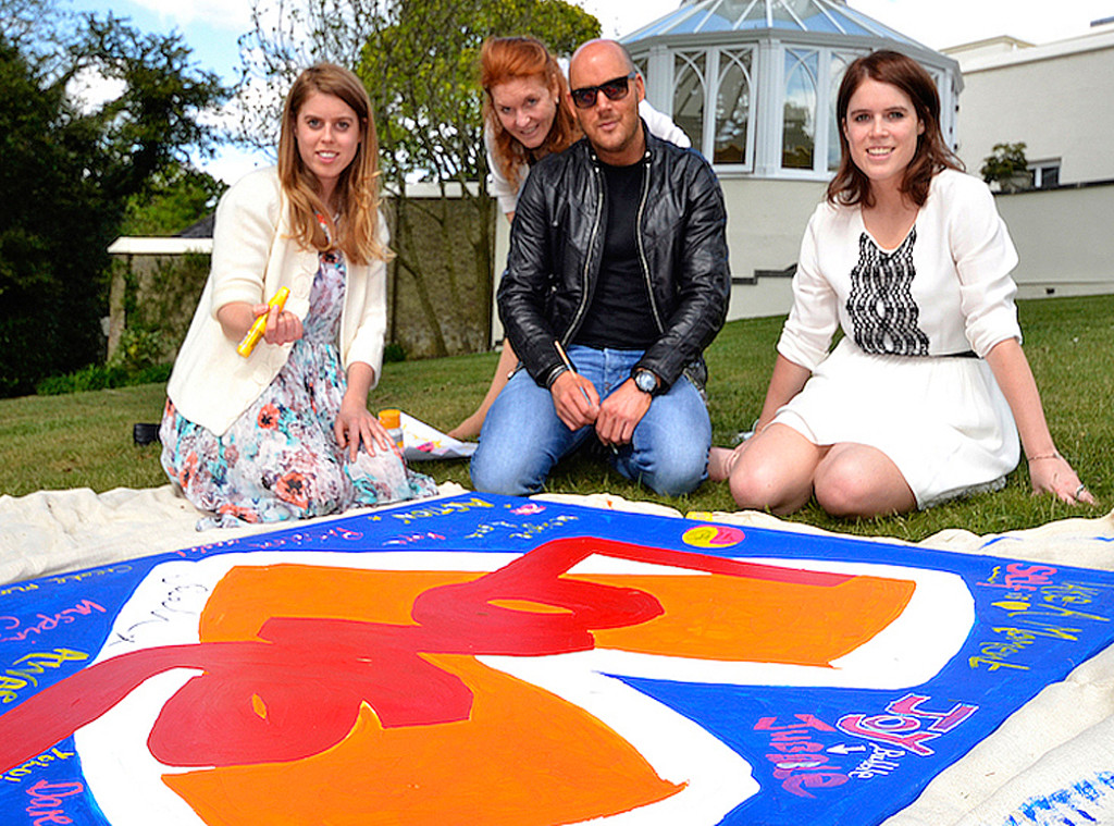 Princess Beatrice, Princess Eugenie, Sarah Ferguson, Teddy M Princess Beatrice, Princess Eugenie, Sarah Ferguson, Teddy M